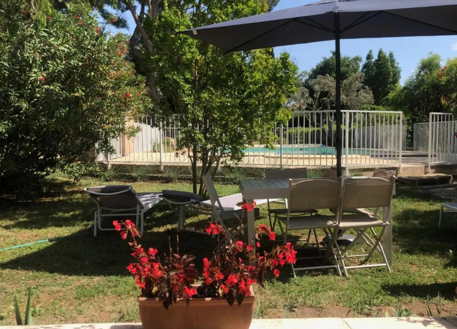 Gite 5 A 7 Personnes En Provence Dans Grand Jardin Avec Piscine Partagee Корнийон-Конфу Франция